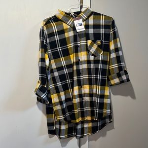 NWT Iowa Hawkeye flannel, relaxed fit